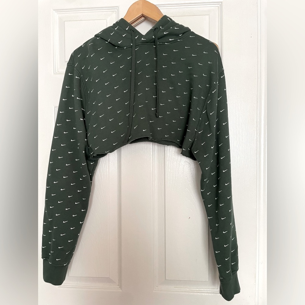 Cropped Green Nike hoodie
